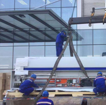 设备吊装-中山某公司设备吊装